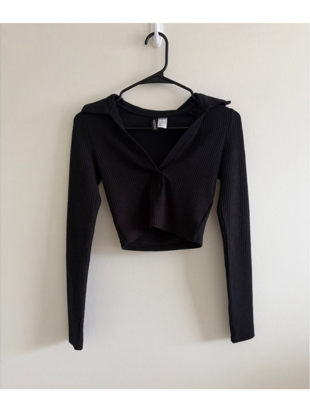 Women's H&M Black Ribbed Collared Long Sleeve Tee XS